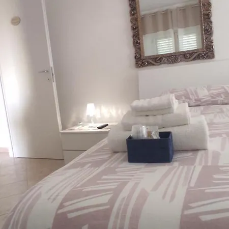 Apartment Casetta Ggg *